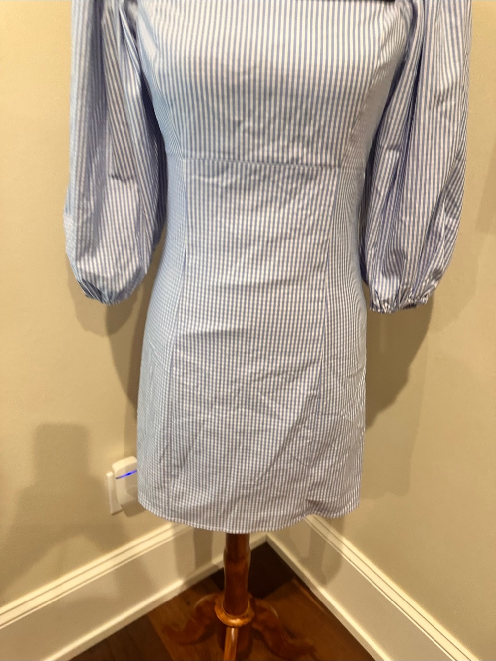 Forever21 Square Neck Puff-Sleeve Mini Dress in Light Blue Gingham Small - Picture 5 of 15